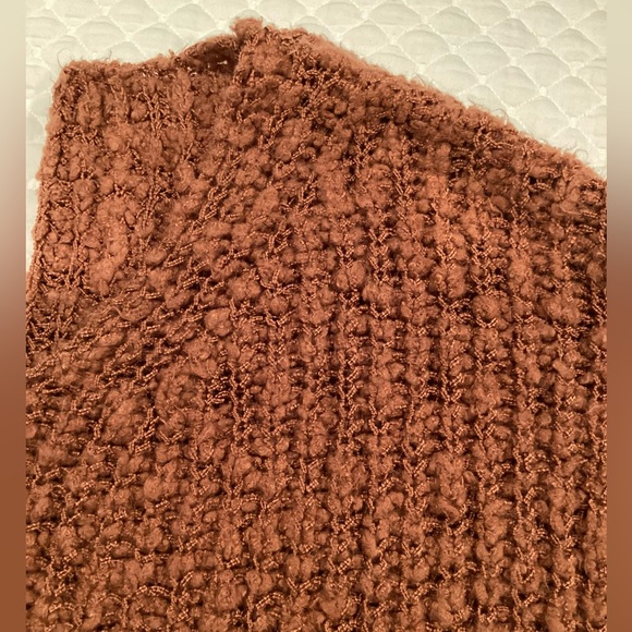 Chunky Knit Cropped Sweater M - Picture 7 of 12